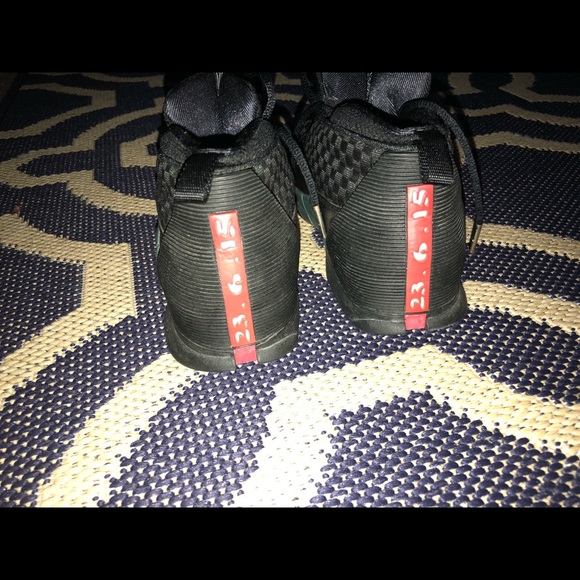 Jordans - Picture 2 of 5